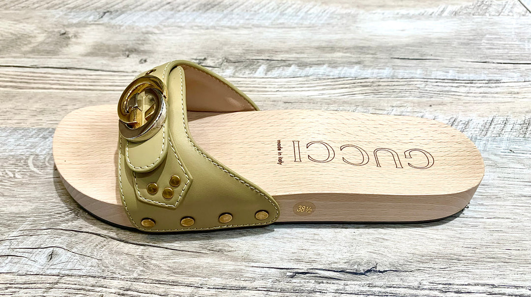 GUCCI GG LIFFORD WOODEN SANDALS