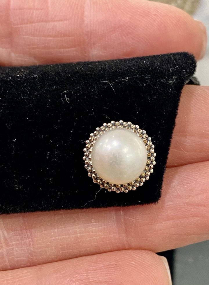 LAGOS CAVIAR STERLING SILVER STUD EARRINGS