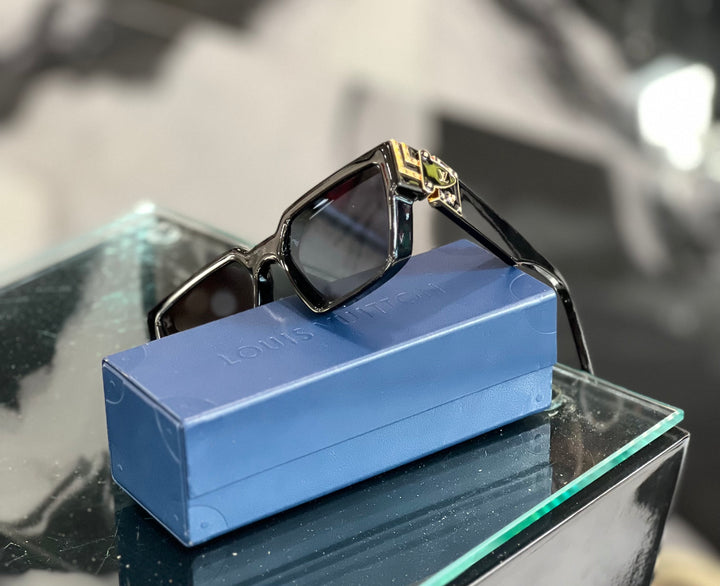 LOUIS-VUITTON-1.1Millionaire-