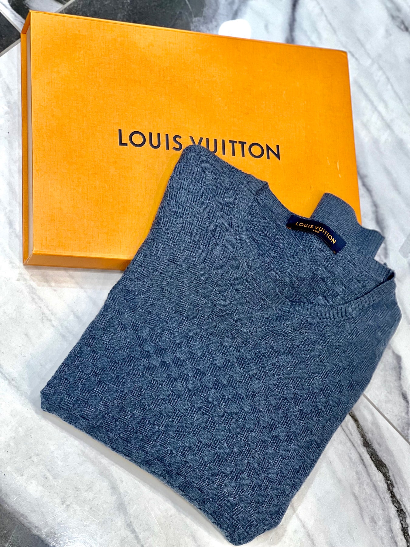 Louis Vuitton Mens Black Damier Signature Crewneck Sweater Szs
