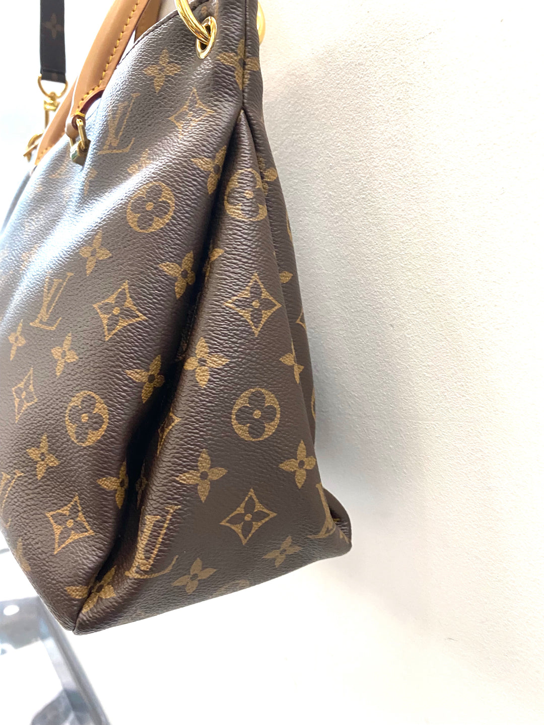LOUIS VUITTON MONOGRAM PALLAS DAHLIA SHOULDER BAG
