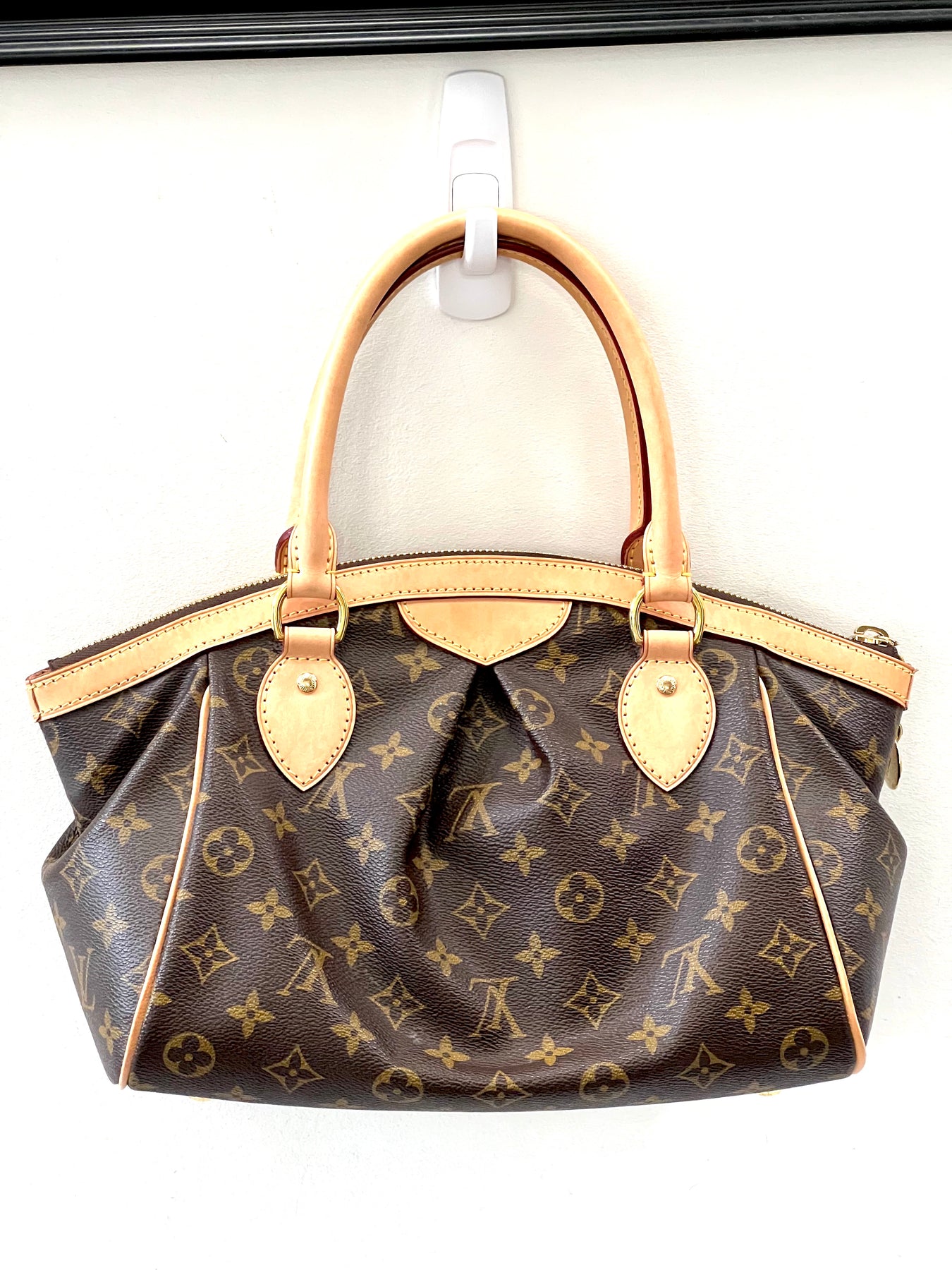 Louis Vuitton Monogram Tivoli PM M40143 ladies handbag Brown Gold Hardware  LV