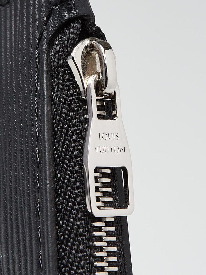 Louis Vuitton EPI Leather Neverfull Pochette MM