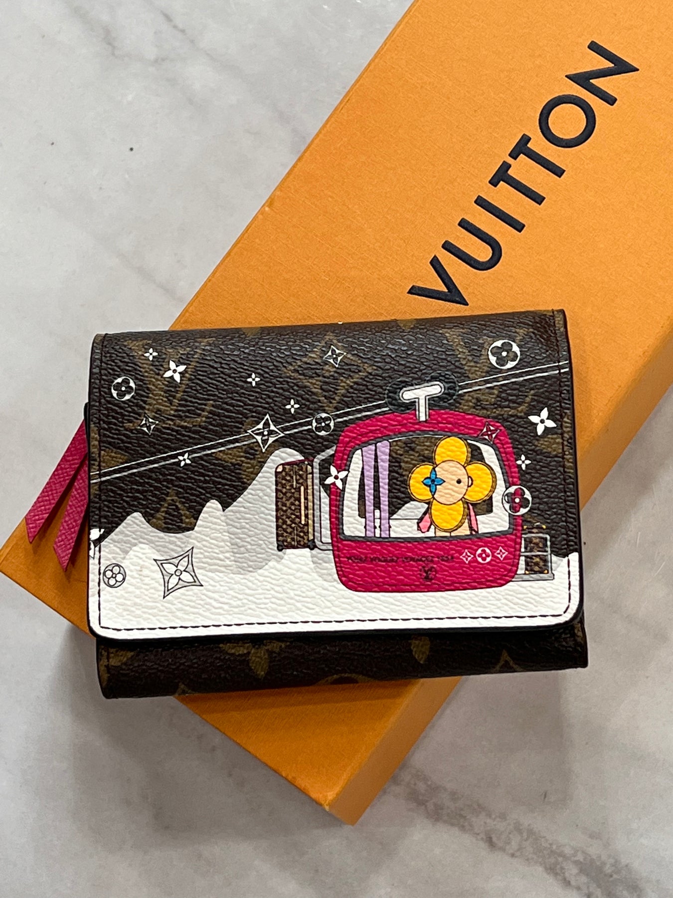🍀NEW LOUIS VUITTON Victorine Vivienne Holiday Wallet Monogram