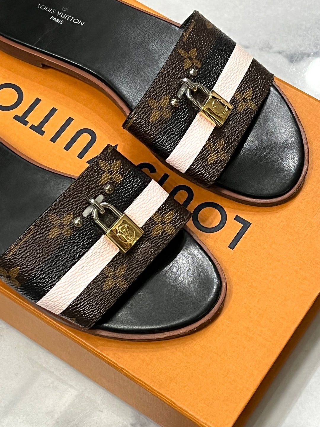 LOUIS VUITTON MONOGRAM LOCK IT MULES SANDALS