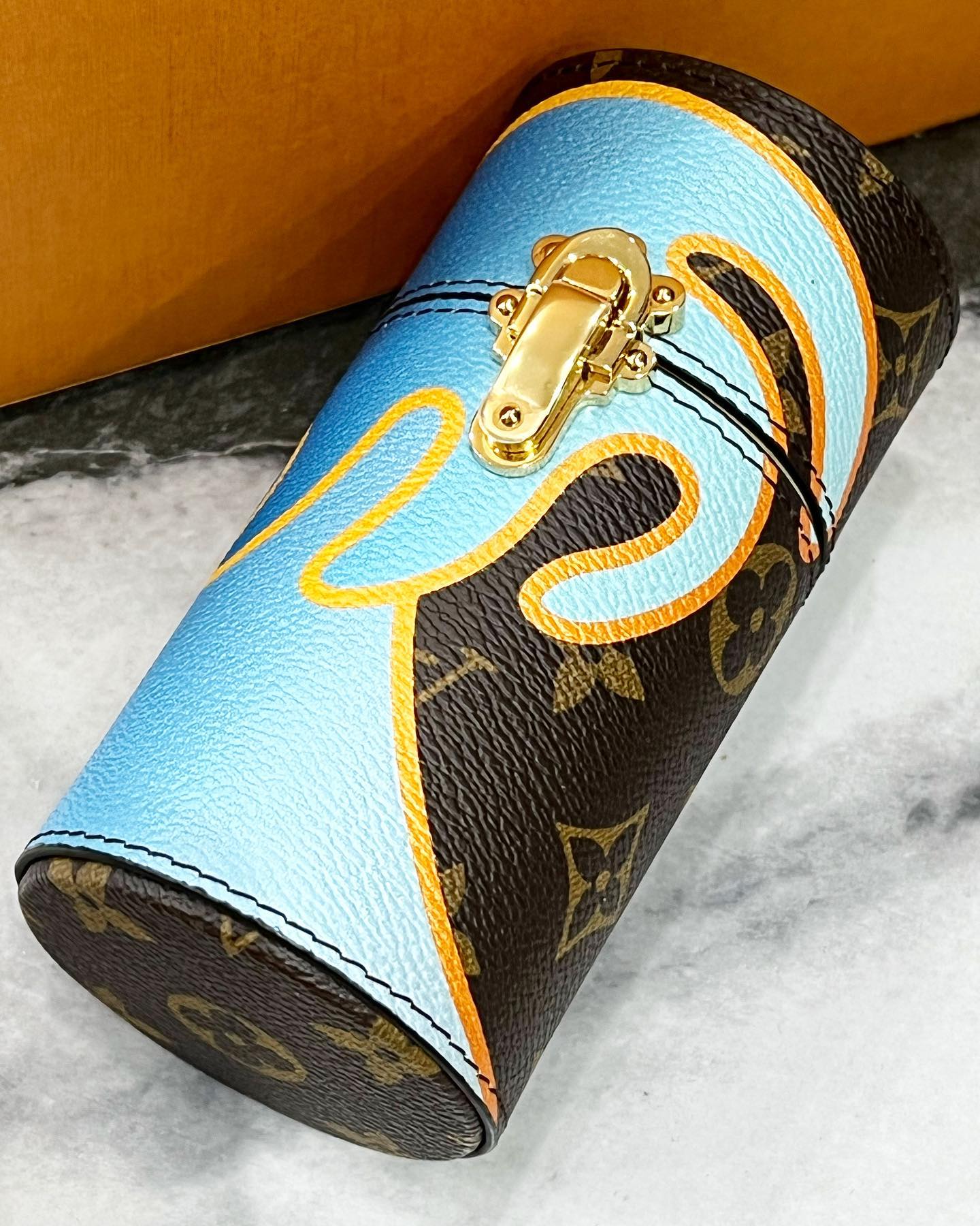Louis Vuitton Monogram Perfume Travel Case – Caroline's Fashion Luxuries