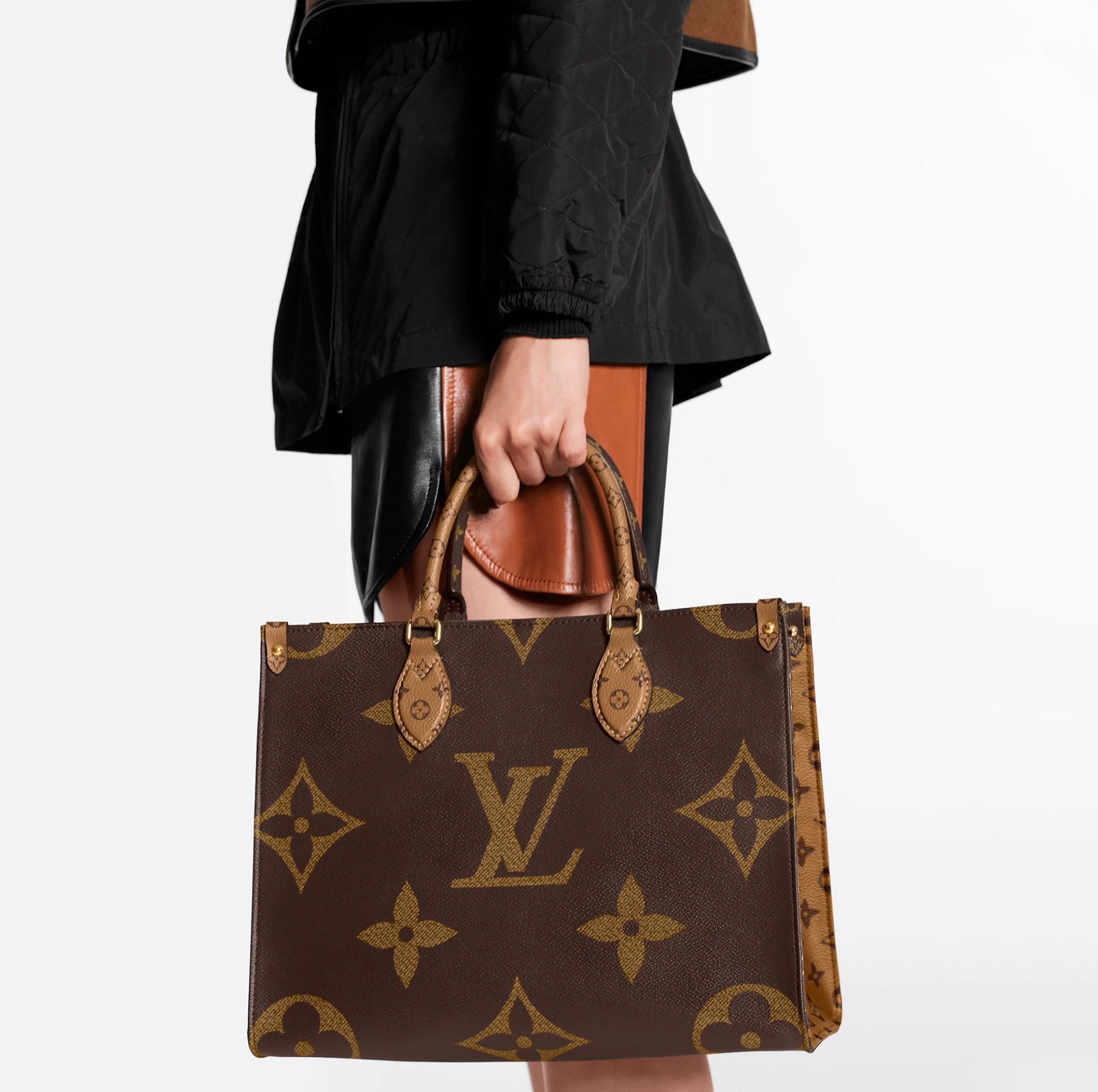 LOUIS VUITTON ONTHEGO MM MONOGRAM TOTE BAG – Caroline's Fashion Luxuries