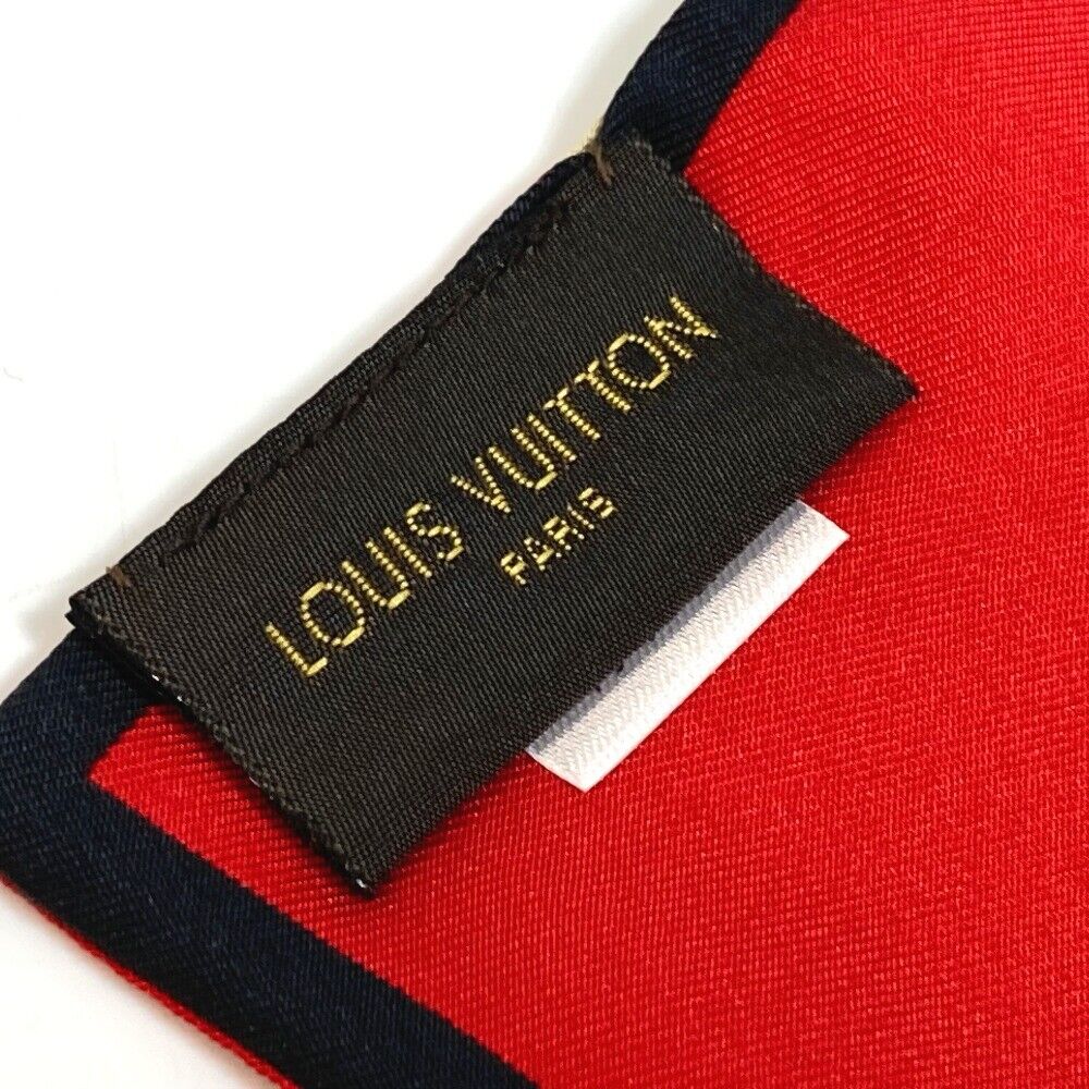 LOUIS VUITTON TRUNKS BANDEAU PRINTED SILK SCARF – Caroline's Fashion  Luxuries