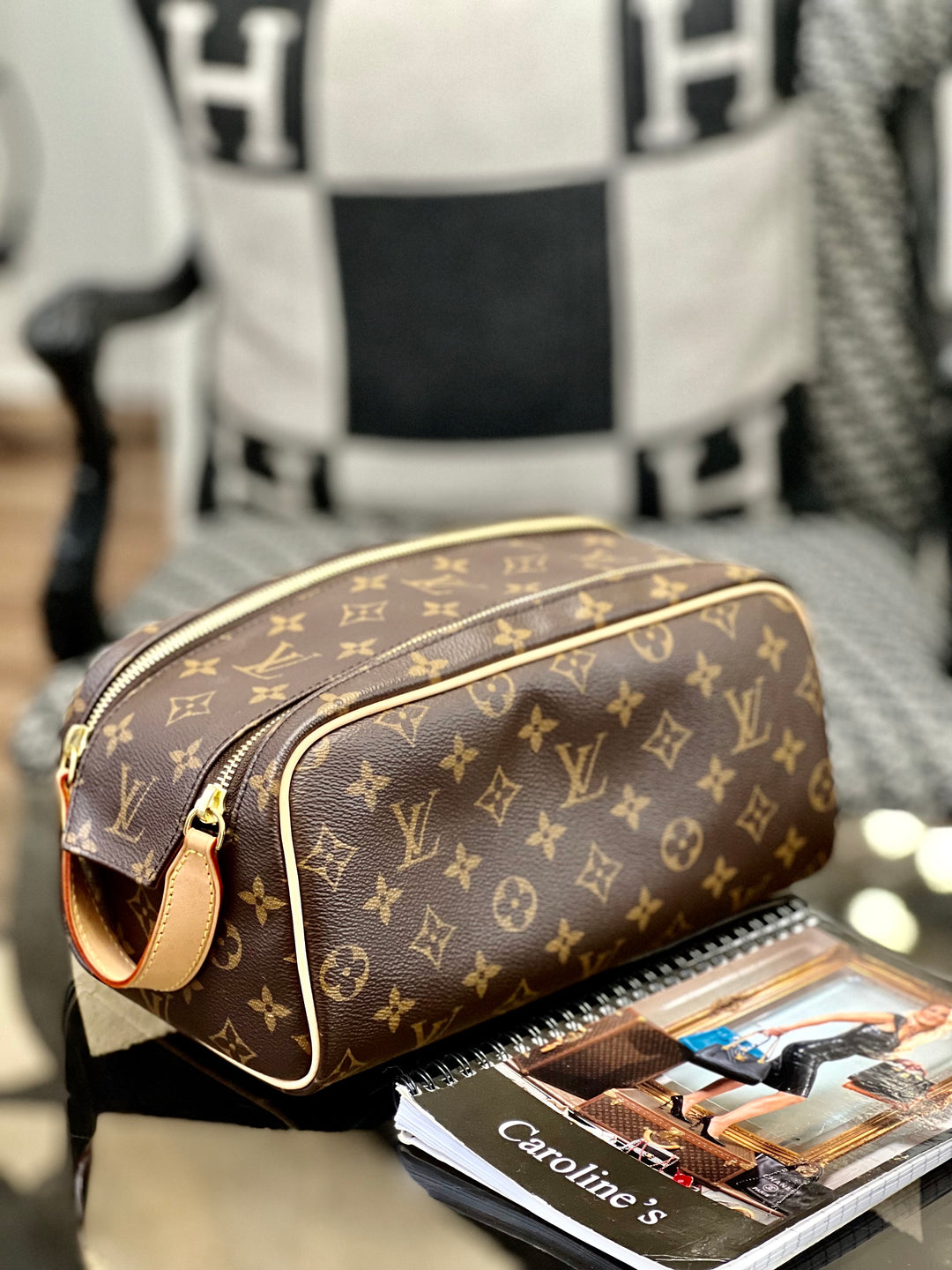 Cosmetic Bag Dopp Kit Toiletry Pouch Louis Vuitton Louis Vuitton - Main Image