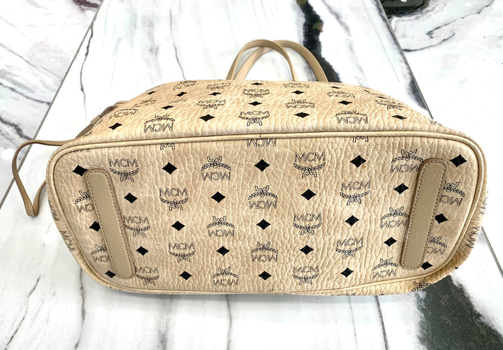MCM VISETOS MEDIUM REVERSIBLE TOTE