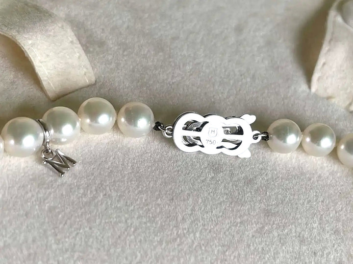 MIKIMOTO GRADUATED AKOYA PEARL STRAND 18K GOLD  NECKLACE &amp; EARRINGS SET