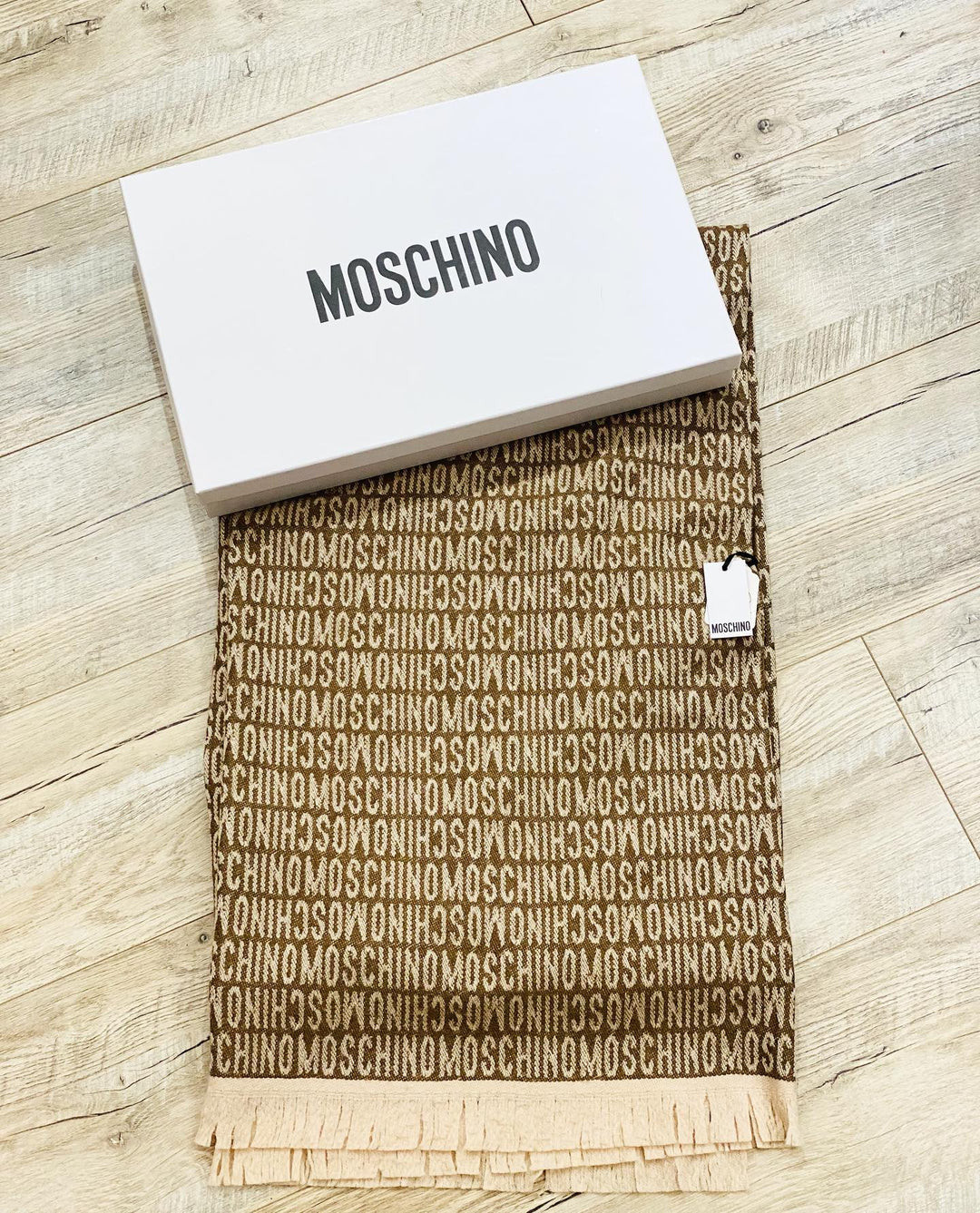 Moschino Wool Blanket Wrap scarf Shawl