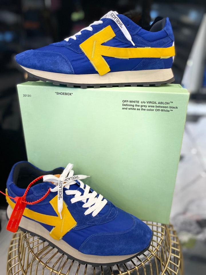 OFF-WHITE ARROW RUNNING SNEAKERS