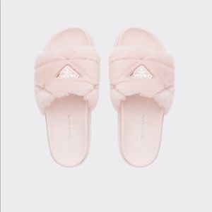 PRADA SHEARLING SLIDES ORCHID PINK