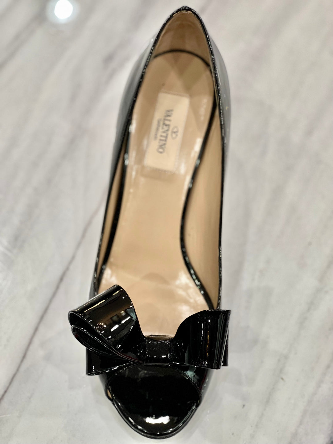 VALENTINO GARAVANI PEEP TOE PUMPS WITH STATEMENT BOWS