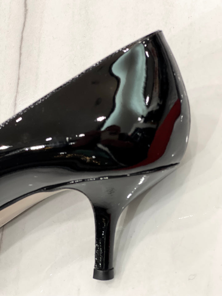 VALENTINO GARAVANI PEEP TOE PUMPS WITH STATEMENT BOWS