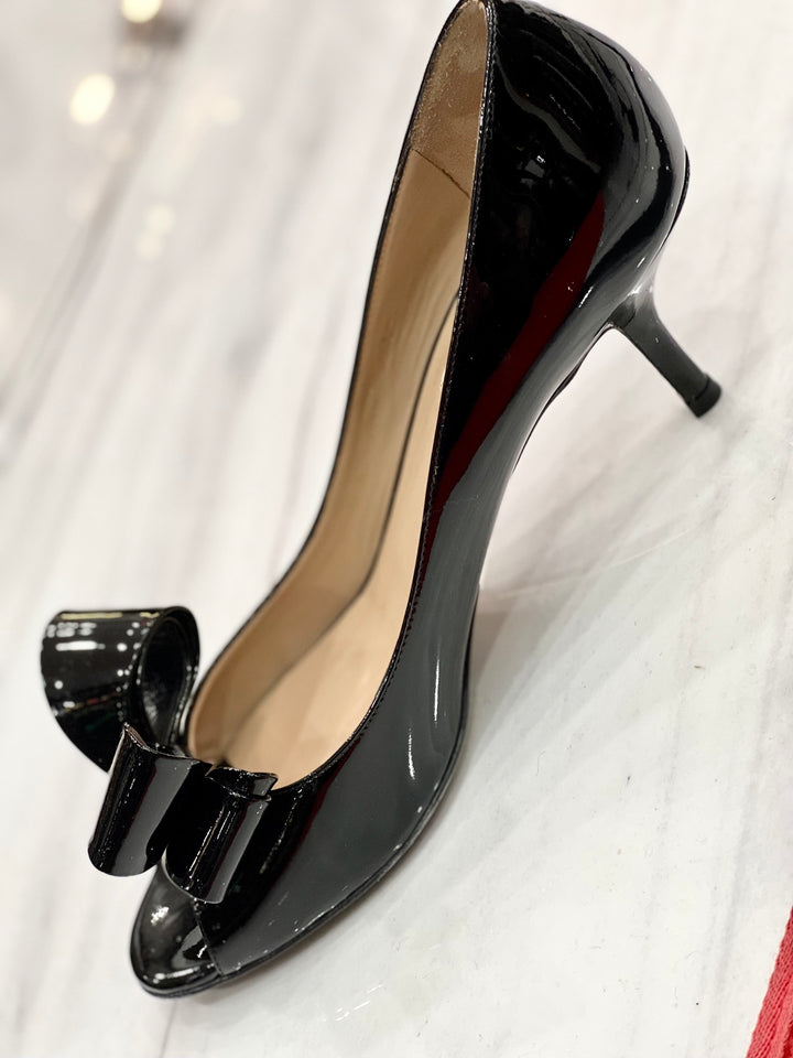 VALENTINO GARAVANI PEEP TOE PUMPS WITH STATEMENT BOWS