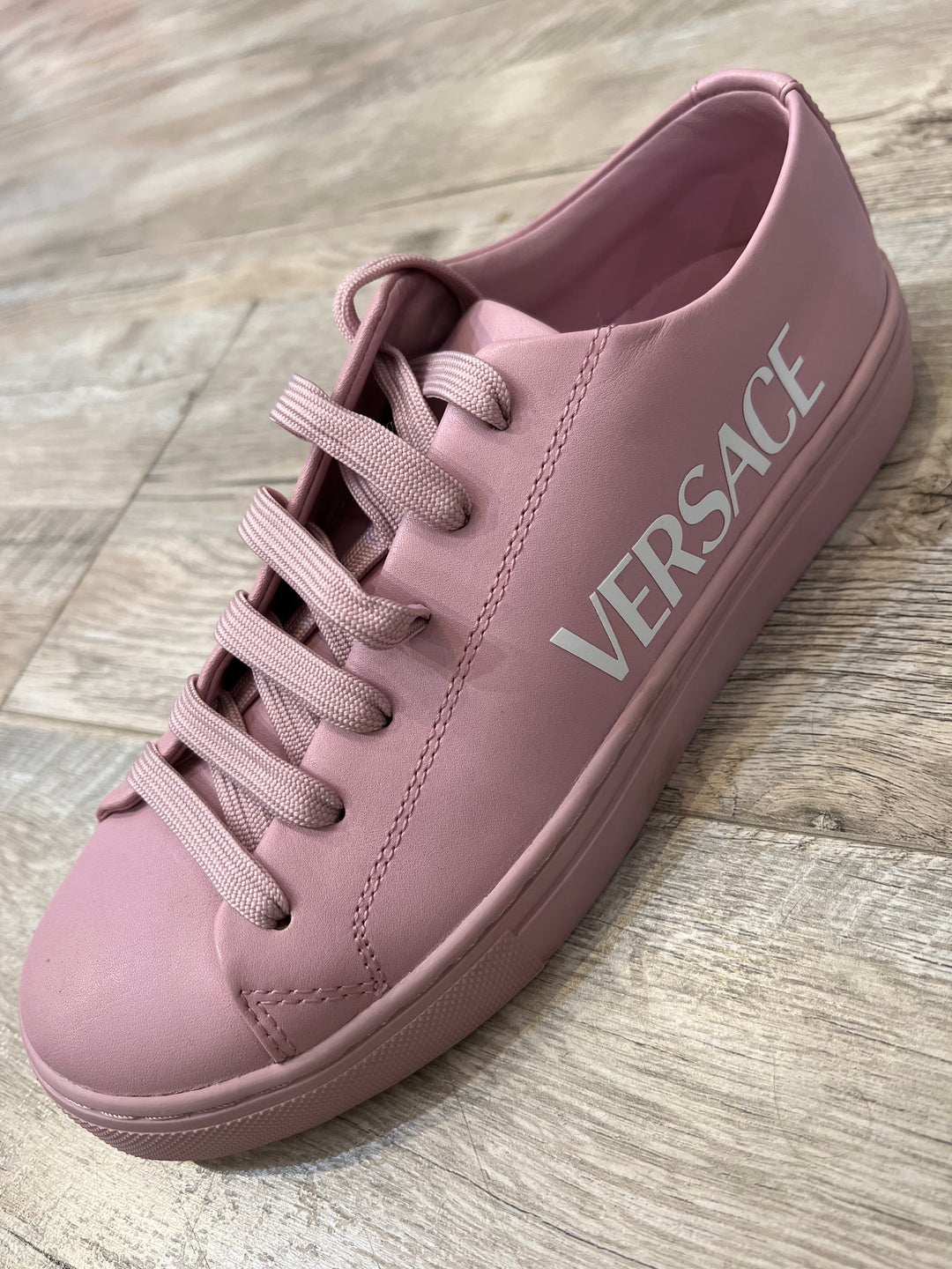 VERSACE LOGO LOW TOP SNEAKERS