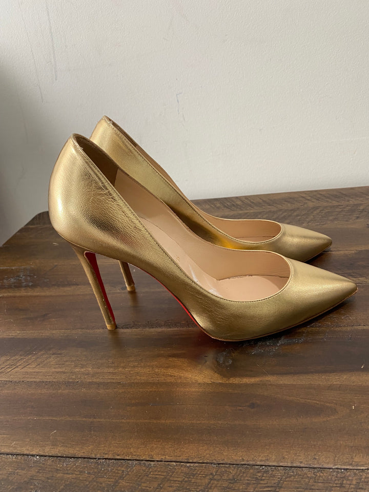 CHRISTIAN LOUBOUTIN PIGALLE PUMPS