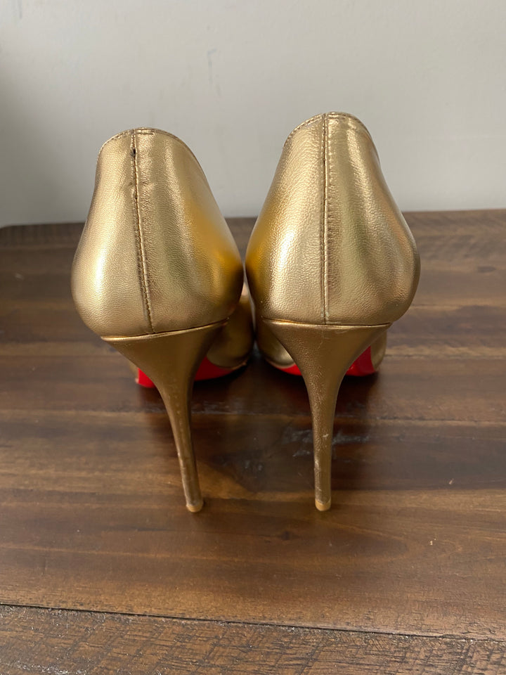 CHRISTIAN LOUBOUTIN PIGALLE PUMPS